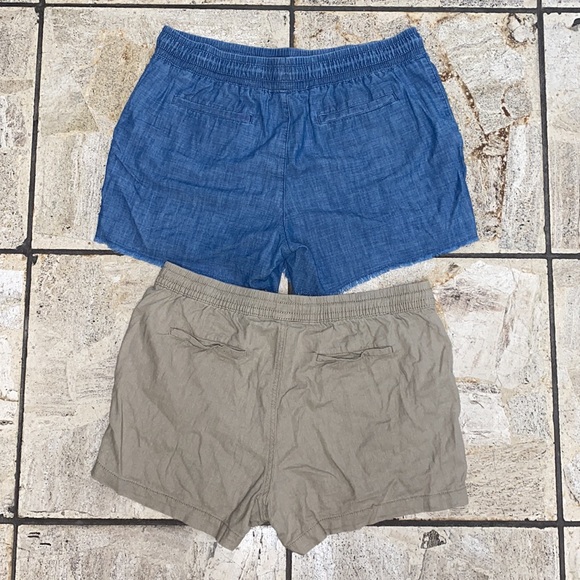 2 Pair of Time & Tru Shorts. Size Large (12-14) - Picture 5 of 6
